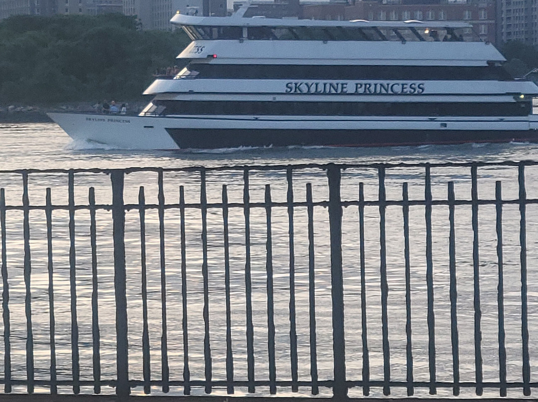 Whitey Ford Field-阿斯托里亚必去景点