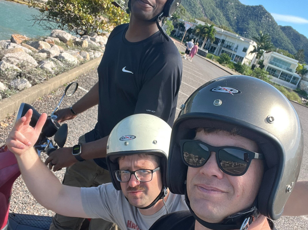 Road Runner Scooter Hire-Magnetic Island必去景点