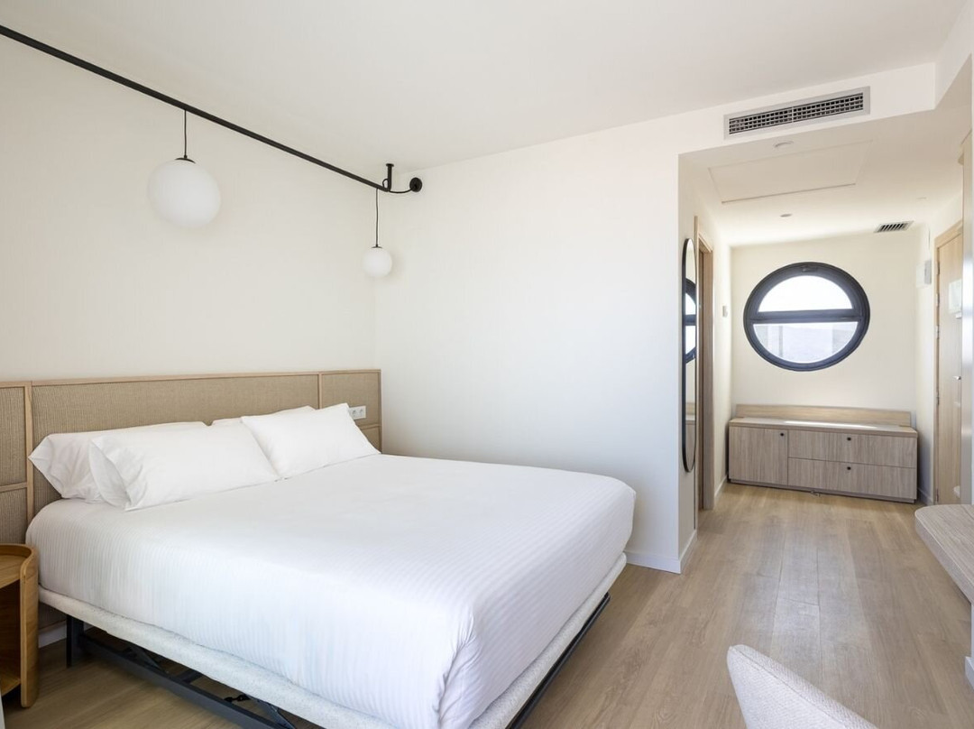 RH校长酒店主图