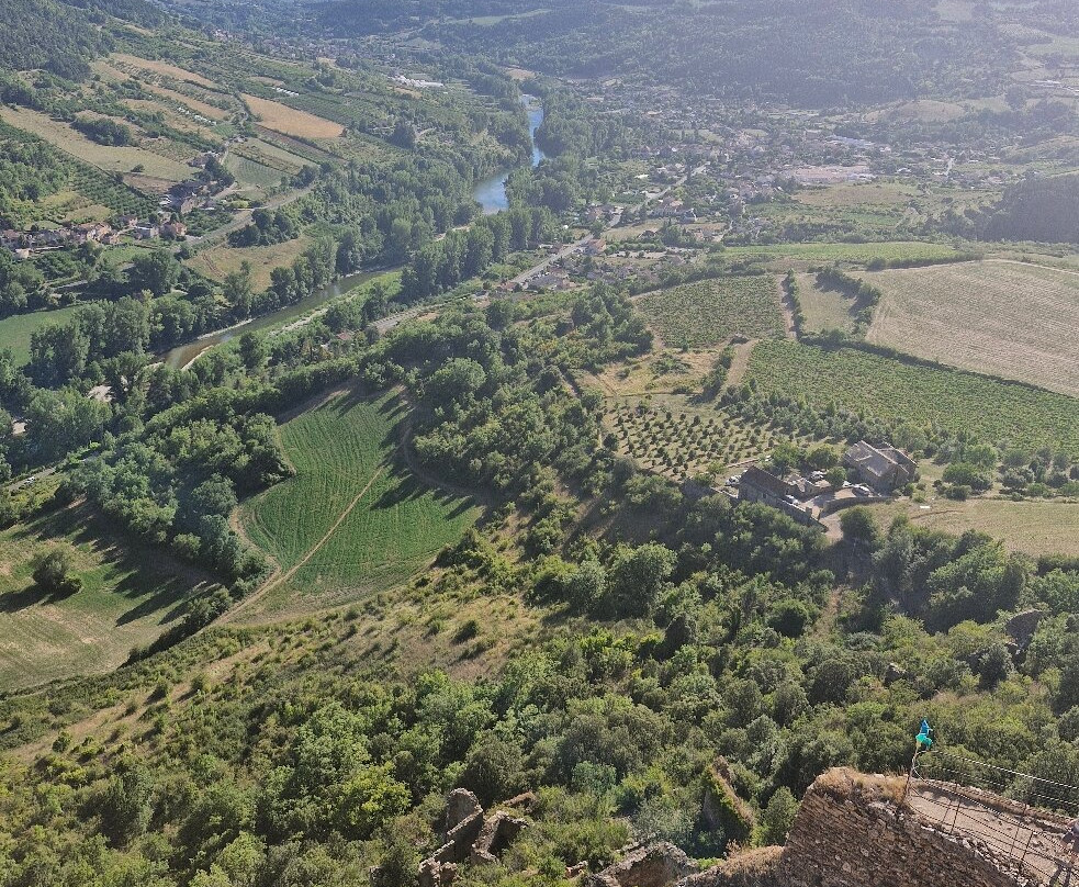 Château de Peyrelade-Riviere-sur-Tarn必去景点