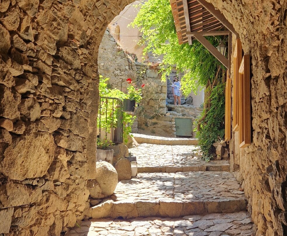 Eglise de l'Annonciation-Sant'Antonino必去景点