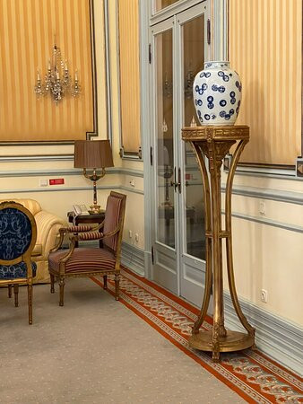 艾薇达宫殿酒店主图