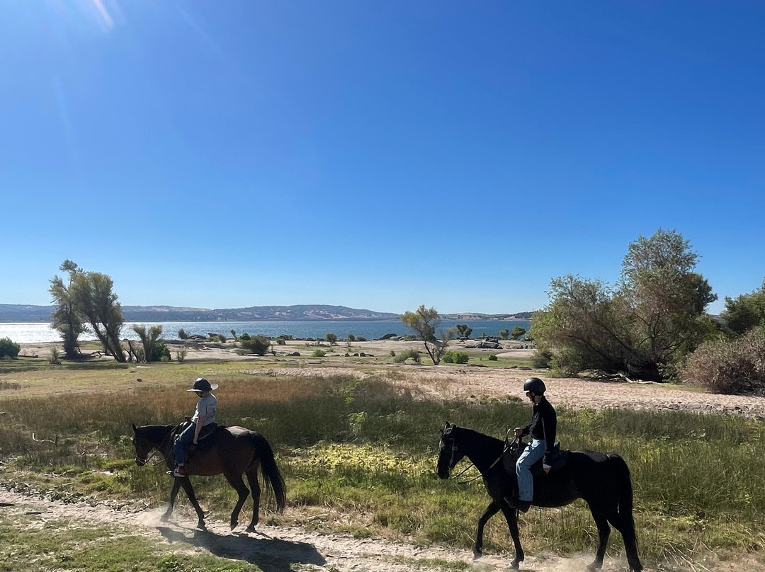 Boarding on the Lake-Granite Bay必去景点