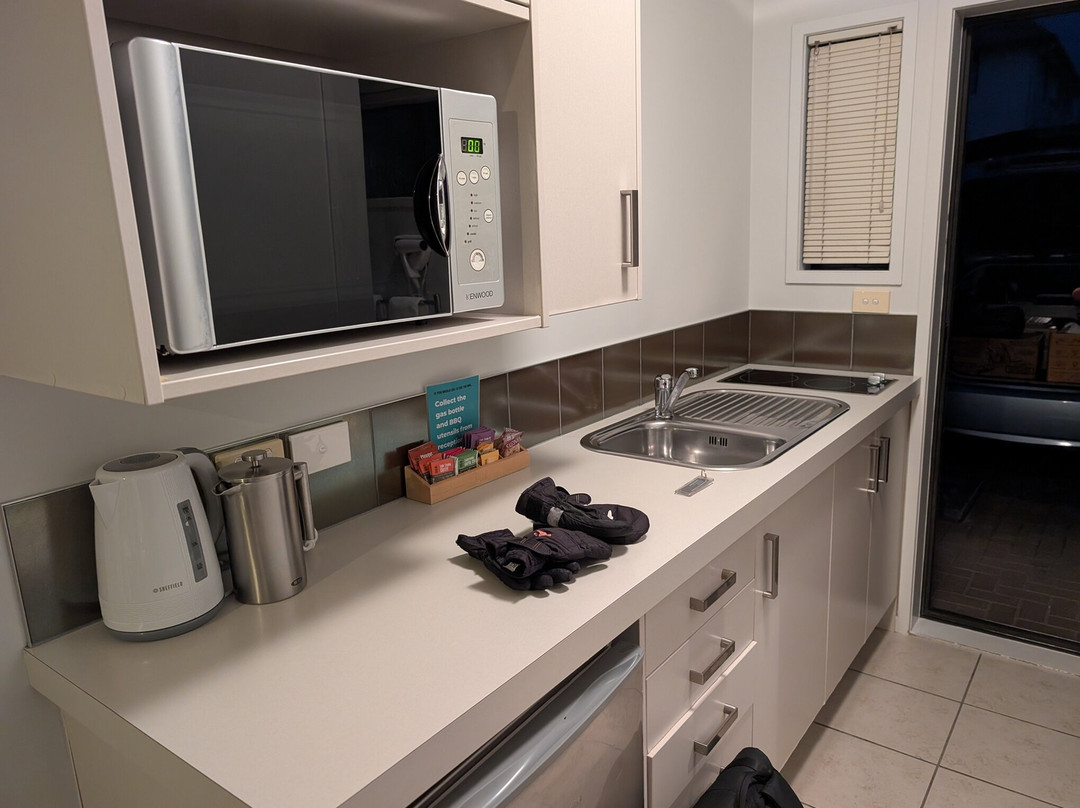 高山湖汽车旅馆主图