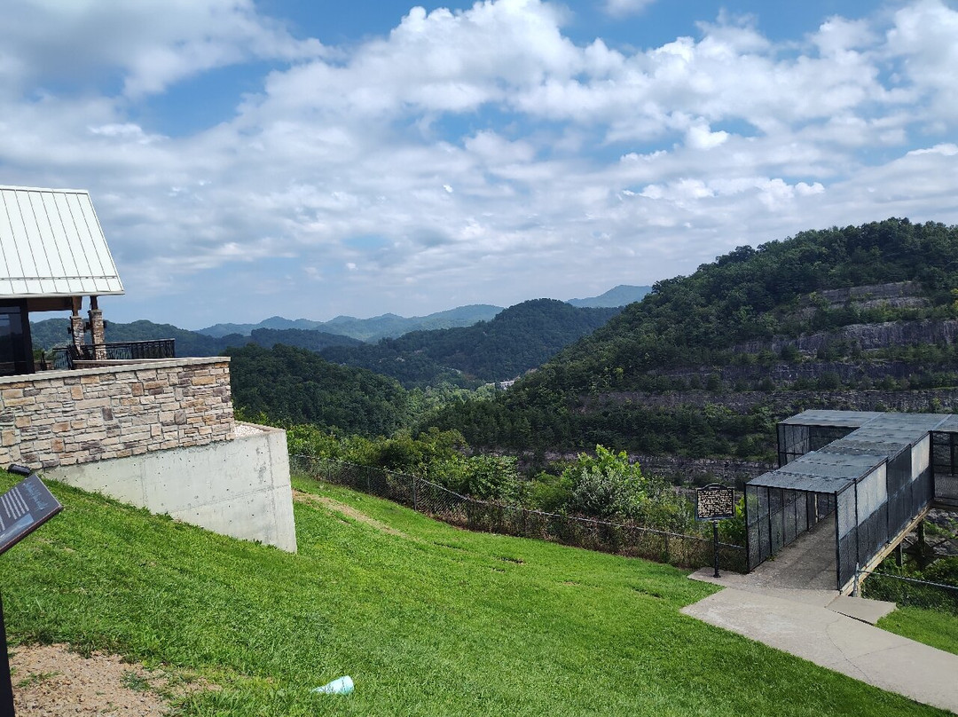 Pikeville Cut-through Overlook-Pikeville必去景点