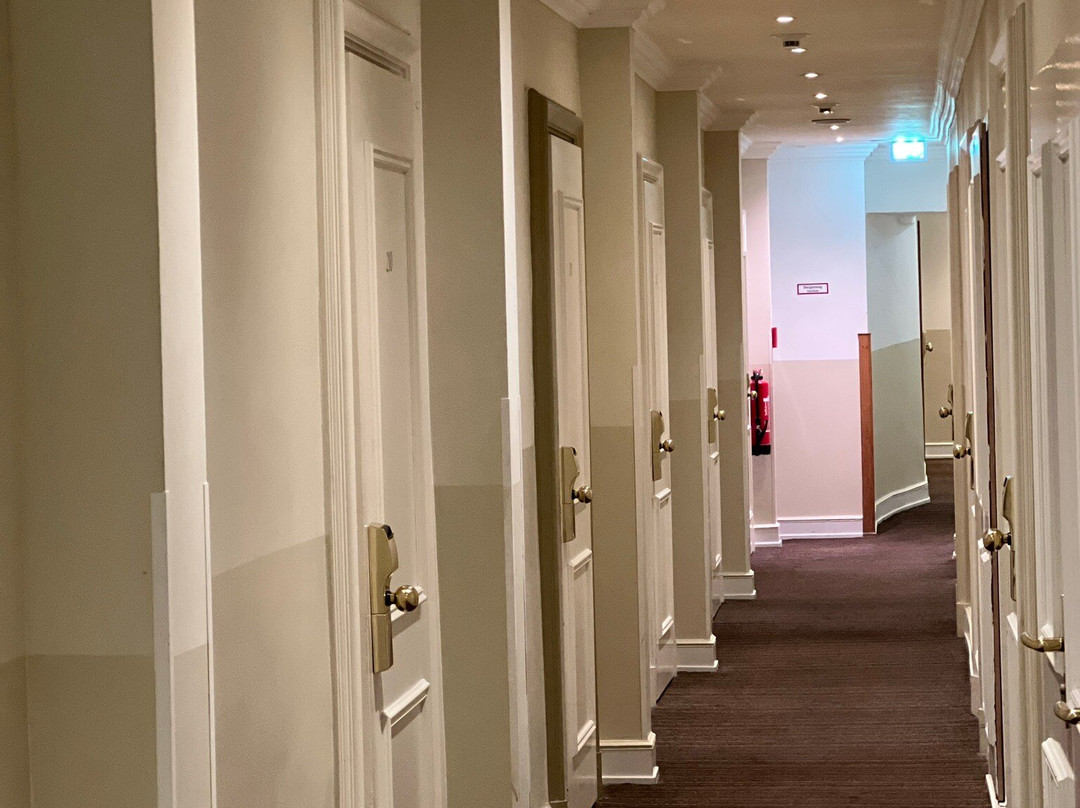 凯瑟霍夫中央酒店主图