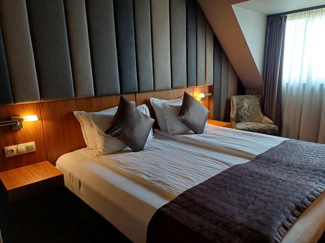 All Seasons Residence Hotel主图