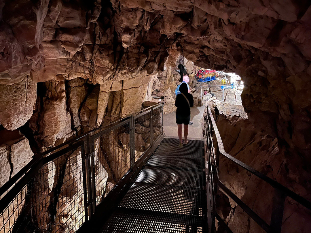 Grottes de Vallorbe-Vallorbe必去景点