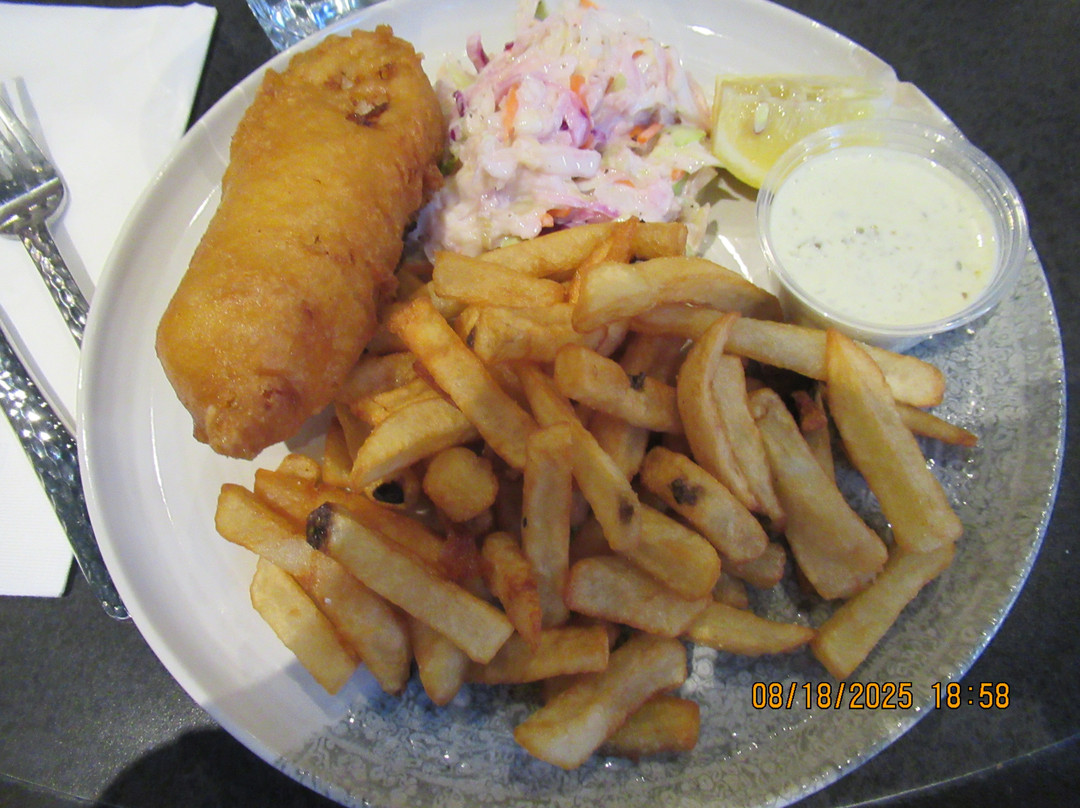 Maple Leaf Tours-金斯顿必去景点