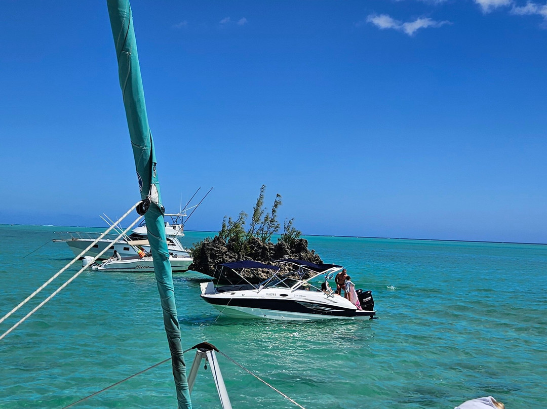 水晶石-莫纳山必去景点