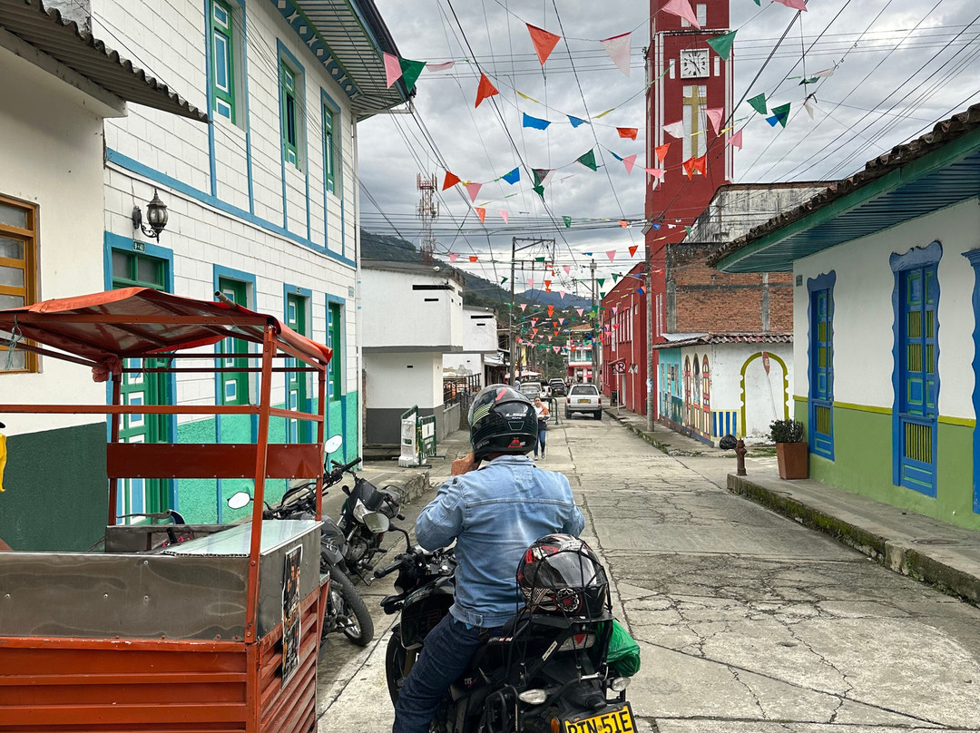 Pedaling Coffee-Caicedonia必去景点