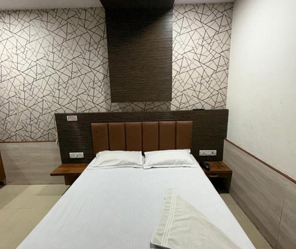 Hotel O Savera Lodging