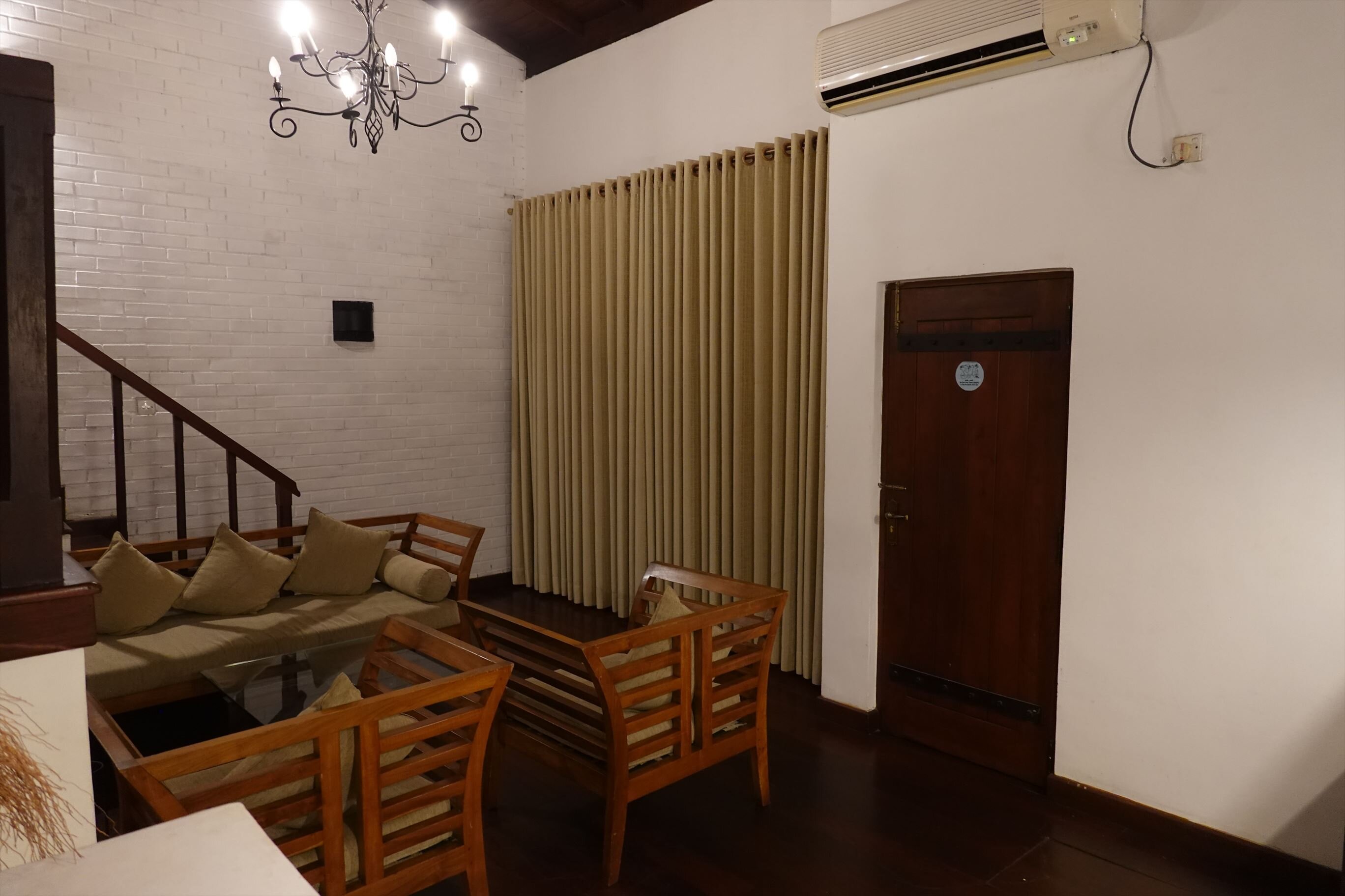 生命之树酒店-客卧