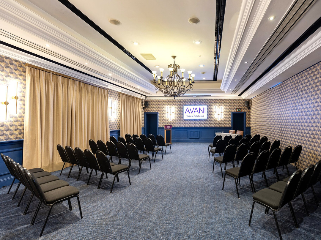 维多利亚瀑布安凡尼度假酒店主图