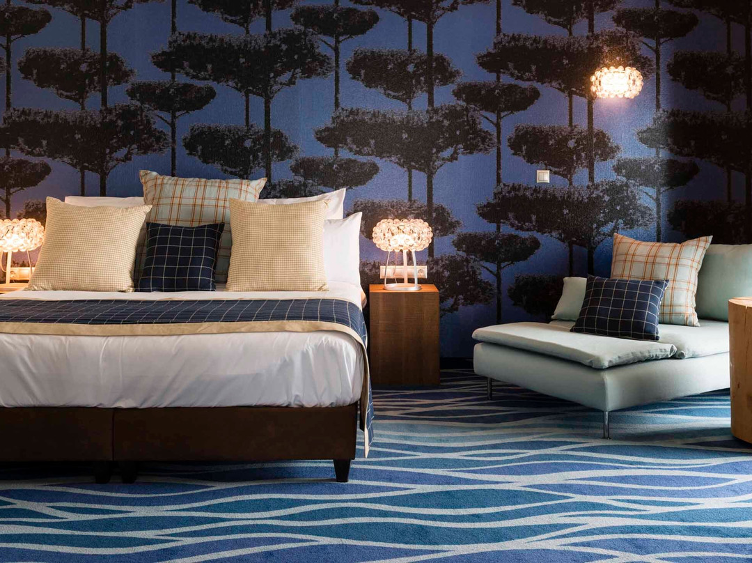 Hotel Cascade Resort & Spa主图