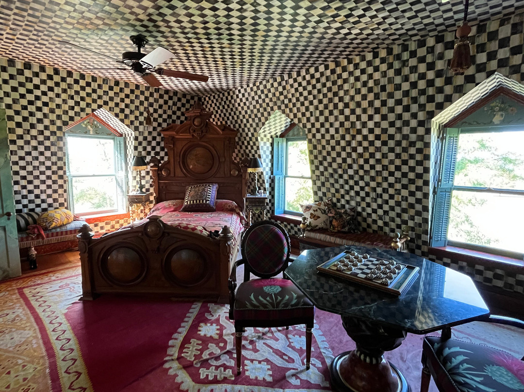 MacKenzie-Childs-Aurora必去景点