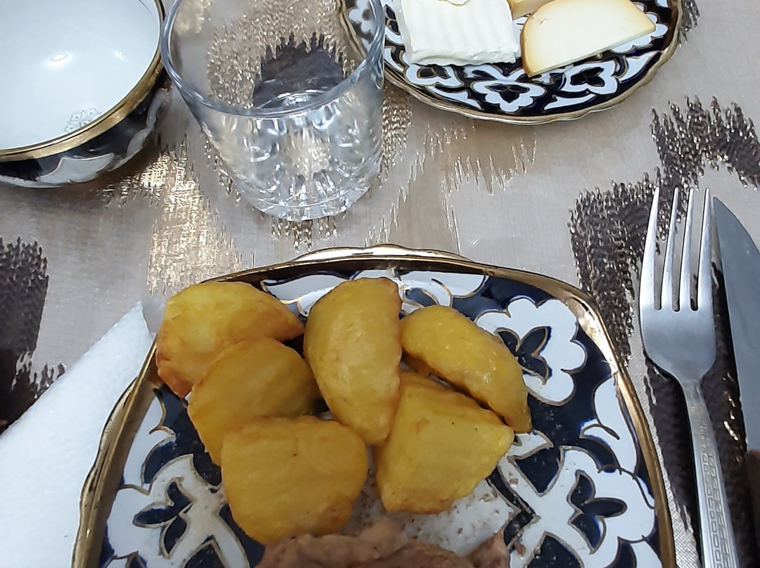 Gijduvan ceramics of The Narzullaevs-Gijduvan必去景点