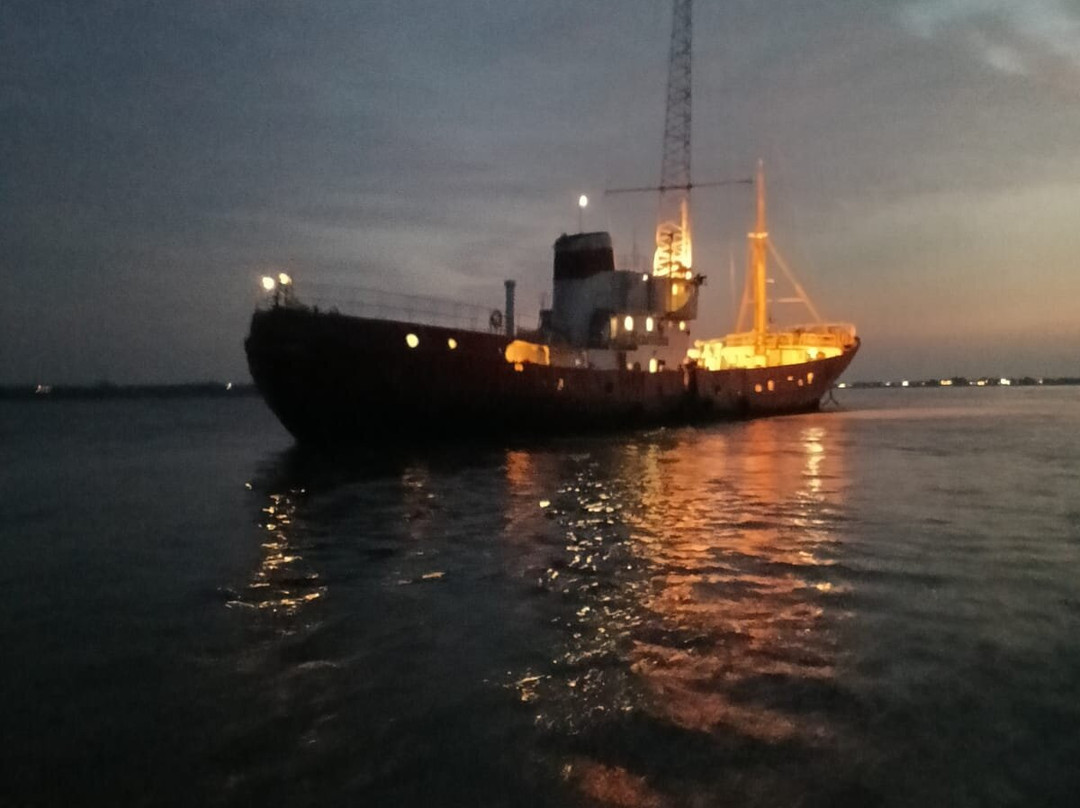 MV Ross Revenge - Home of Radio Caroline-West Mersea必去景点