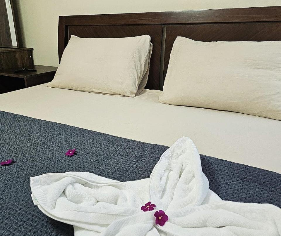 Mangotree Apartel & Resort