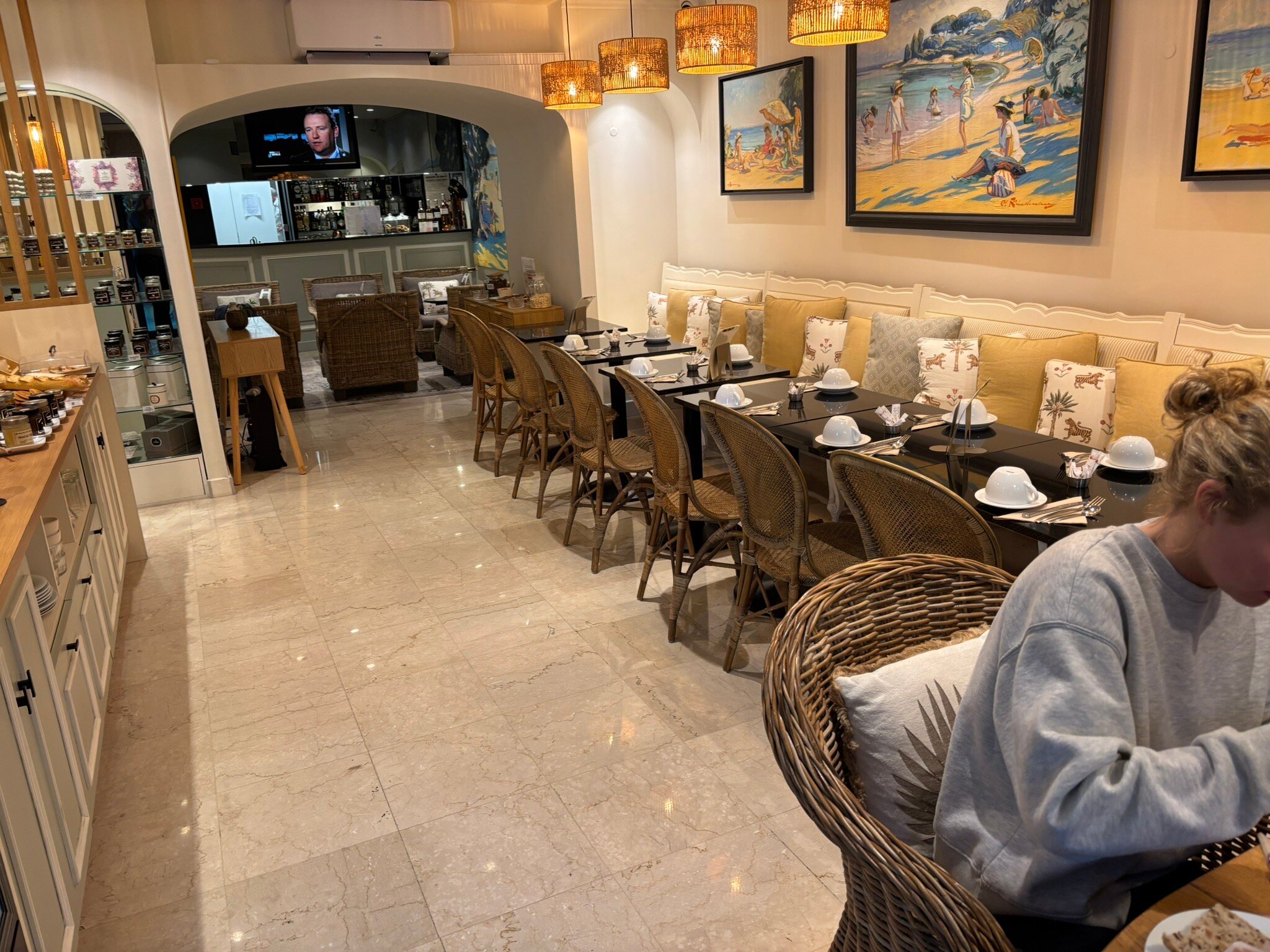 普罗旺斯酒店-官方