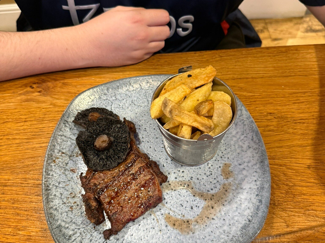 十字狐狸酒吧烧烤屋酒店主图