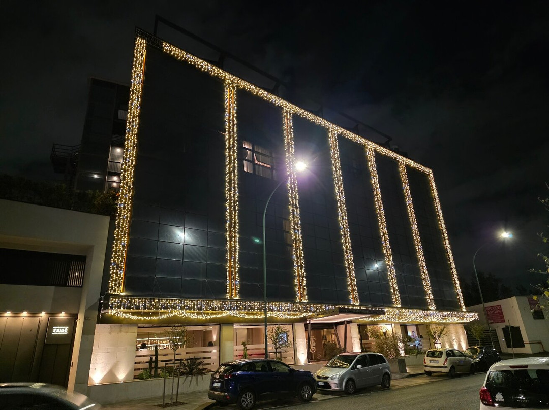 Gold Tower Lifestyle Hotel主图