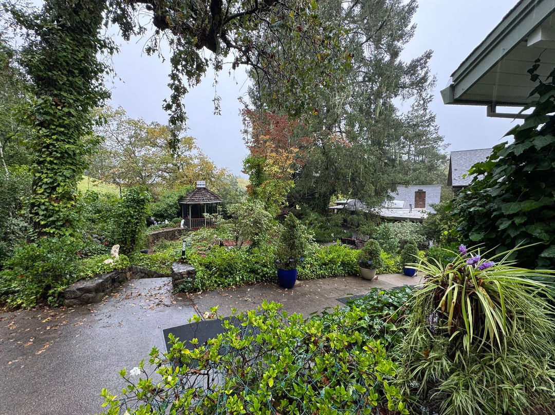 Potter's Foothill House B&B主图