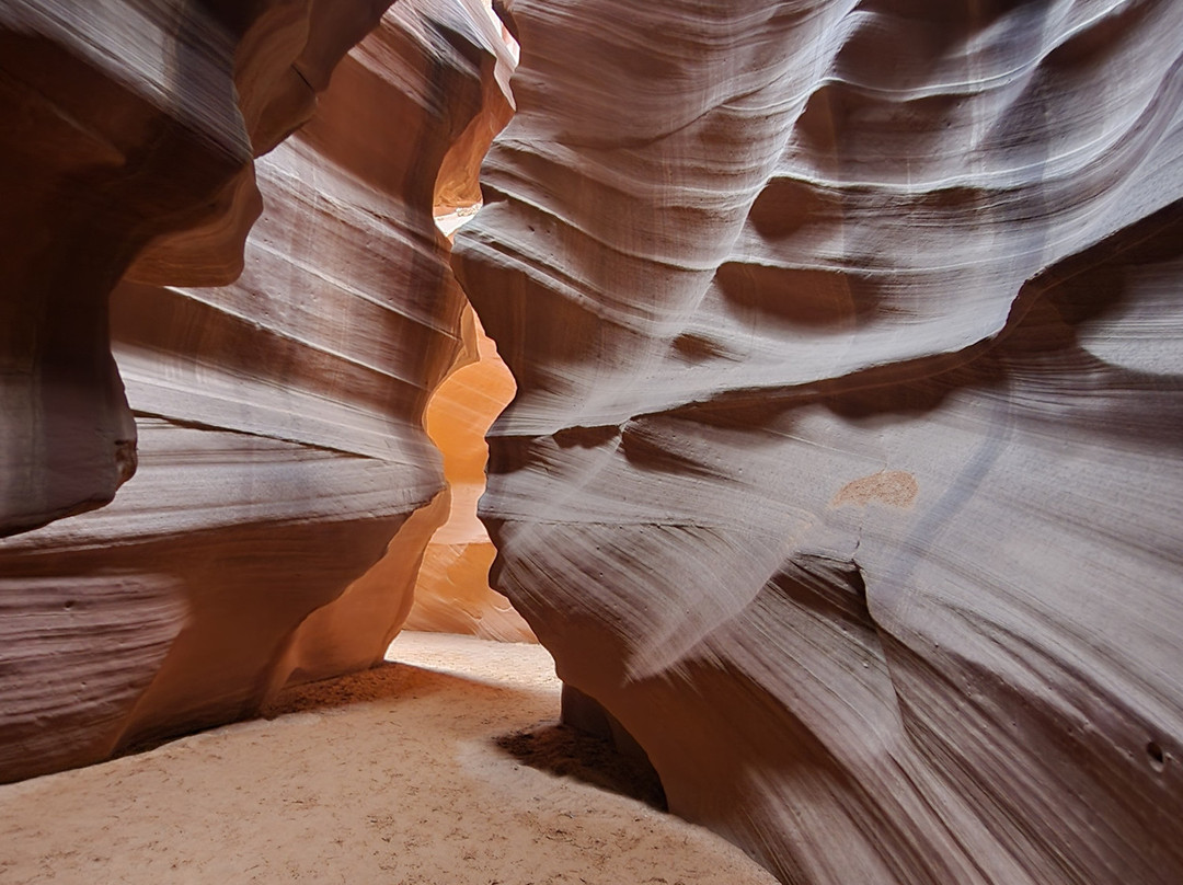 Antelope Canyon Tours by Roger Ekis-佩吉必去景点