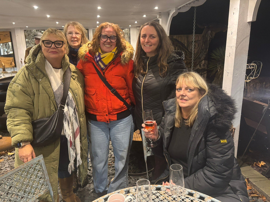 Surrey Hills Tour Company-多肯必去景点