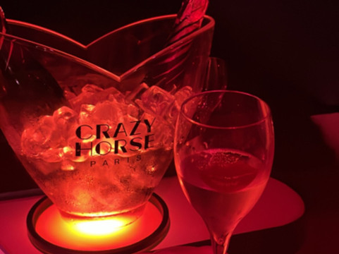 疯马秀-巴黎必去景点