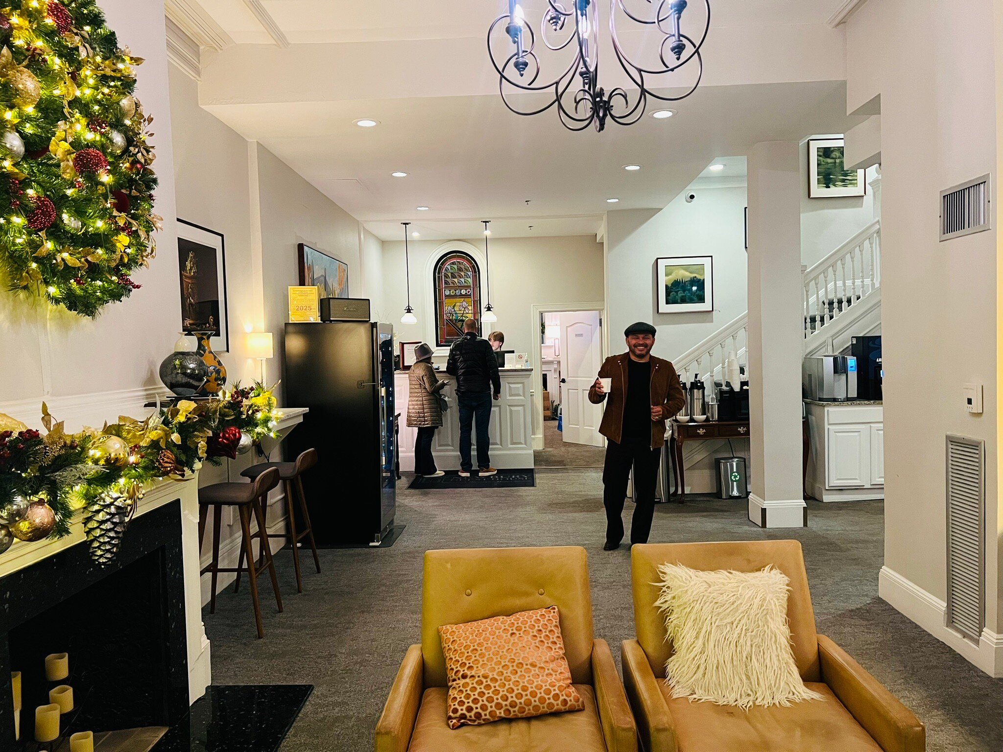 纽伯里宾馆-官方