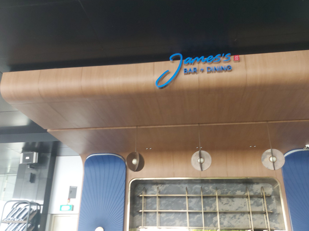 三宝垄皇冠假日酒店主图