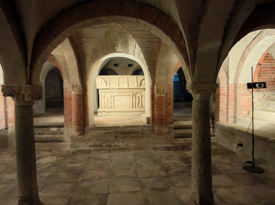 Cattedrale di Santa Maria Assunta-Ivrea必去景点