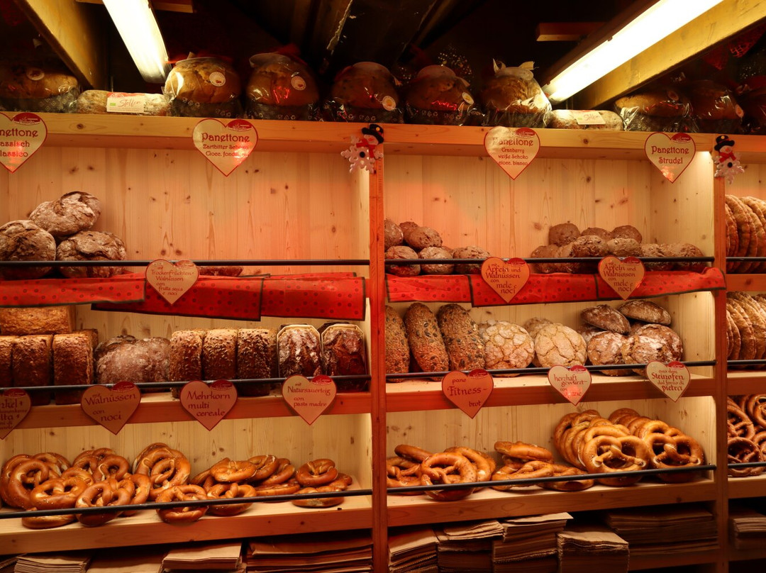 Centro Storico-布雷萨诺内必去景点