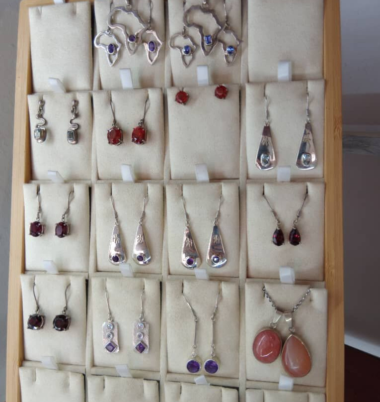 Zamrock Gems And Crafts-李文斯顿必去景点