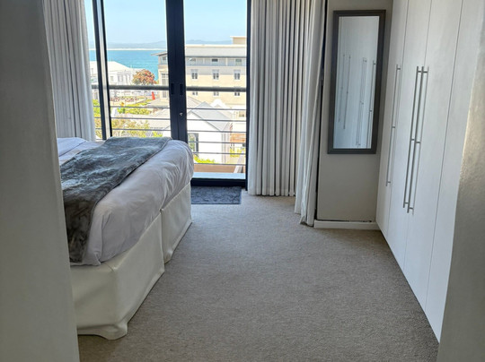 Whale Coast All Suite Hotel主图