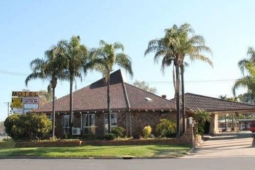 Nandewar Motor Inn主图