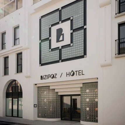 Bizipoz Hotel