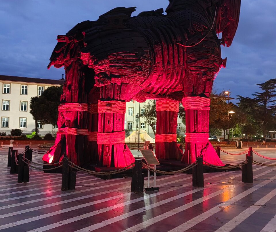 Canakkale Truva Heykeli-恰纳卡莱必去景点