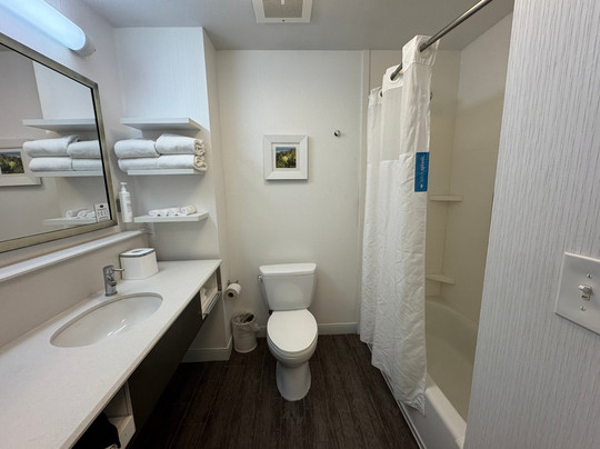 圣地亚哥波威希尔顿恒庭旅馆&套房酒店主图