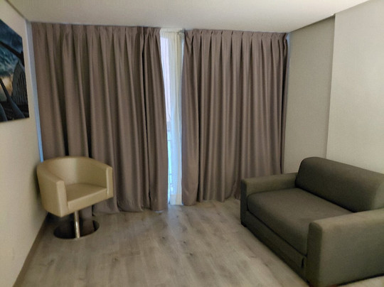 伦纳萨酒店主图