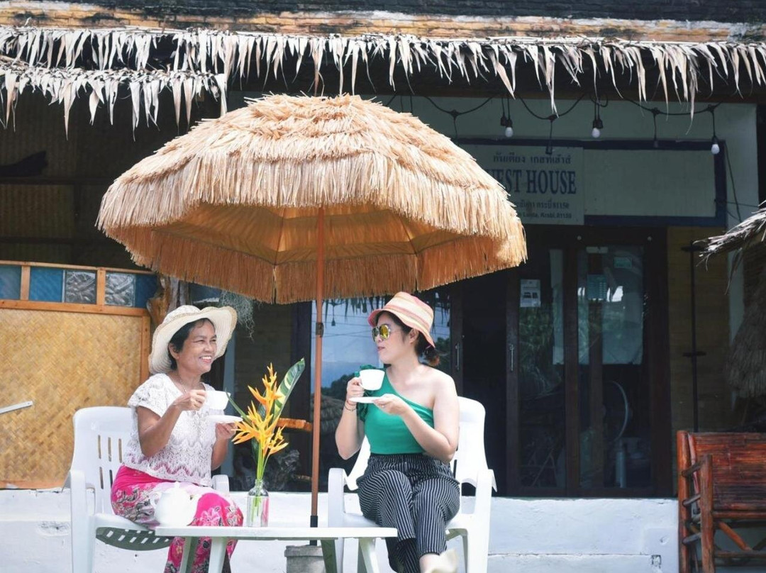 Tiki Bar - Kan Tiang