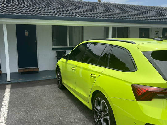 殖民地风格庭院摩托宾馆主图