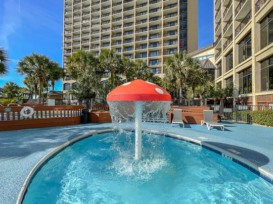 Beach Cove Resort主图