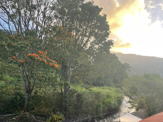 Hotel Valle del Rio主图