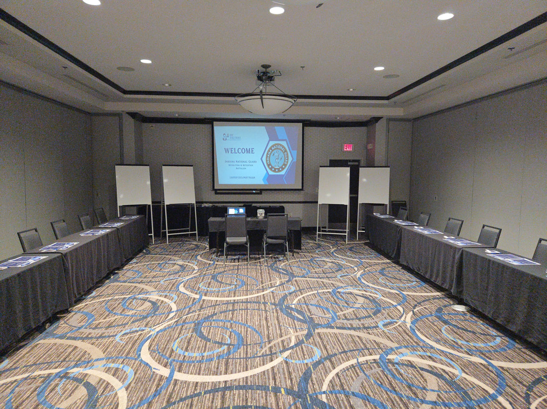 印第安纳波利斯机场假日酒店主图