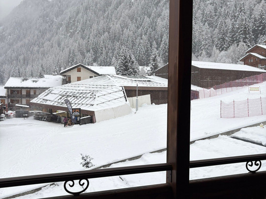 德香波路克酒店主图