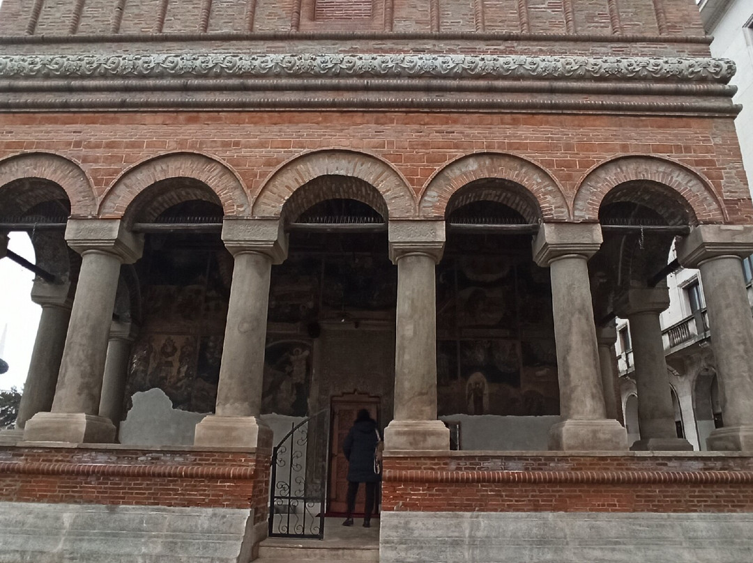 Biserica Kretzulescu-布加勒斯特必去景点