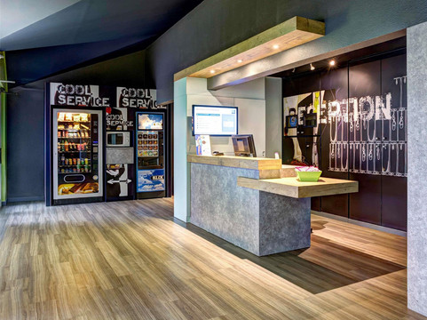 埃卢维尔宜必思快捷酒店