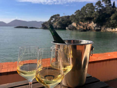 菲娅其尔诺酒店主图